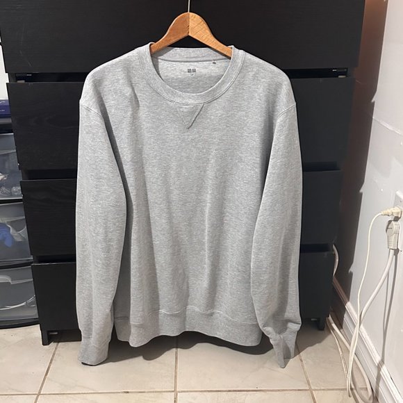 Uniqulo Grey Sweatshirt - Picture 1 of 2